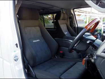 RECARO�i���J���V�[�g�j�@TOYOTA�@�n�C�G�[�X�@200�n�@KDH206V�Ƀ��J���@�G���S���hMV�@�V�[�g�q�[�^�[�t���@�~2�r�@����