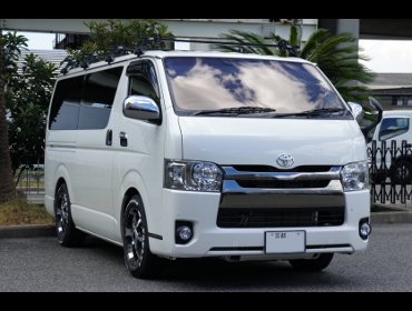 TOYOTA�@�n�C�G�[�X�@200�n��RECARO�i���J���j�V�[�g����