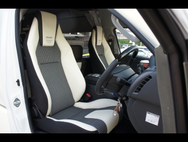 RECARO�i���J���V�[�g�j�@TOYOTA�@���W�A�X�G�[�X�@TRH226K�Ƀ��J���@LX-F IL110H�@���@�~2�r�@����