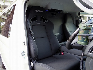 RECARO�i���J���V�[�g�j�@TOYOTA�@�n�C�G�[�X�Ƀ��J���@SR-7F�@GK100�@BK/BK�@����