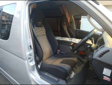 RECARO�i���J���V�[�g�j�@TOYOTA�@�n�C�G�[�X�@200�nDX�Ƀ��J���@LX-F�@IM110�@BK�~2�r�@����