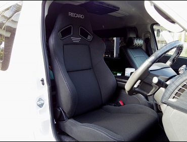 RECARO�i���J���V�[�g�j�@TOYOTA�@�n�C�G�[�XGL�Ƀ��J���@SR-7F�@GK100�@BK/BK�@����