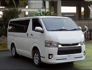 TOYOTA�@�n�C�G�[�X200�n��RECARO�i���J���j�V�[�g����