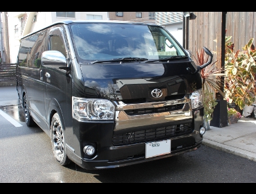 TOYOTA�@�n�C�G�[�X200�n�@4�^��RECARO�i���J���j�V�[�g����