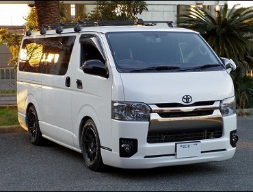 TOYOTA�@200�n�n�C�G�[�X��RECARO�i���J���j�V�[�g�����@