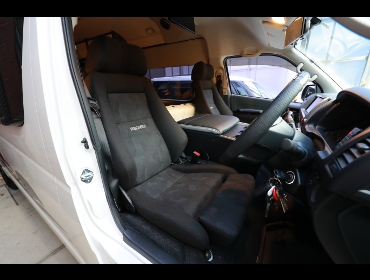 RECARO�i���J���V�[�g�j�@TOYOTA�@200�n�n�C�G�[�X�@�X�[�p�[�����O�@TRH221�@�L�����s���O�d�l�Ƀ��J���@�G���S���hMV�@BK�@�~2�r�@����