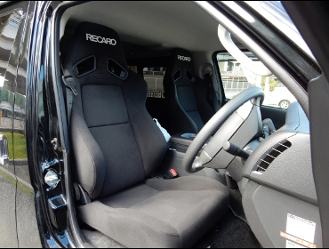 RECARO�i���J���V�[�g�j�@TOYOTA�@�n�C�G�[�X�Ƀ��J���@SR-7F�@KK100�@BK�@�~2�r�@����