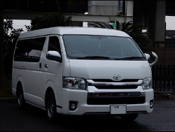 RECARO�i���J���V�[�g�j�@TOYOTA�@�n�C�G�[�X200�Ƀ��J���@LX-F�@IM110�@BK�@����