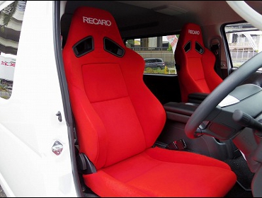 RECARO�i���J���V�[�g�j�@TOYOTA�@�n�C�G�[�X���S���Ƀ��J���@SR-7F�@KK100�@RED�@�~2�r�@����
