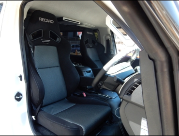RECARO�i���J���V�[�g�j�@TOYOTA�@�n�C�G�[�X4�^SGL�@200�n�Ƀ��J���@SR-7F�@GK100�@BK/SIL�@�~2�r�@����