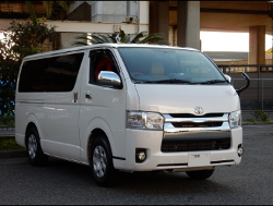 RECARO�i���J���V�[�g�j�@TOYOTA�@�n�C�G�[�X�Ƀ��J���@SR-7F�@Lassic�@RED���U�[�@����