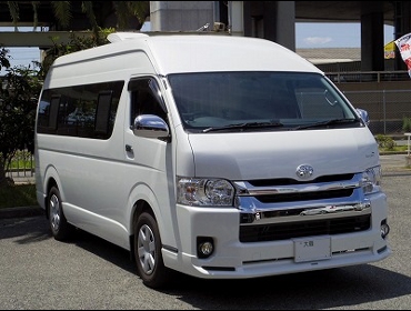 TOYOTA�@200�n�n�C�G�[�X��RECARO�i���J���j�V�[�g����