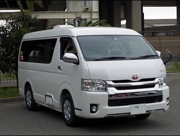 TOYOTA�@�n�C�G�[�X�@�����O���S����RECARO�i���J���j�V�[�g����