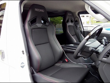 RECARO�i���J���V�[�g�j�@TOYOTA�@�n�C�G�[�X�@200�n�Ƀ��J���@SR-7F�@Lassic�@�V�[�g�q�[�^�[�t���@BK���U�[�@�~2�r�@����