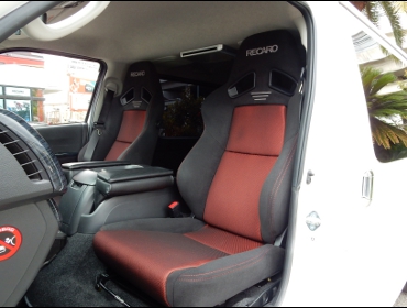 RECARO�i���J���V�[�g�j�@TOYOTA�@�n�C�G�[�X�@200�n�Ƀ��J���@SR-7F�@GK100�@BK/RED�@�~2�r�@����