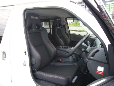 RECARO�i���J���V�[�g�j�@TOYOTA�@�n�C�G�[�X200�n�Ƀ��J���@SR-7F�@���V�b�N�@BK�@A/R�@�~2�r�@����