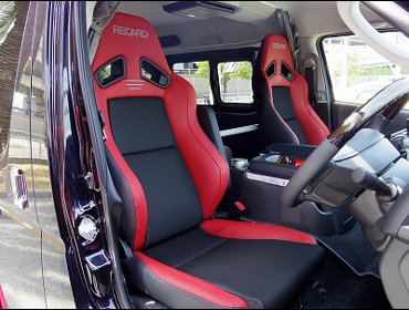 TOYOTA�@�n�C�G�[�X�@200�n��RECARO�i���J���jSR-7F�@Lassic�@�ԃ��U�[�@A/R�@�~2�r�@����