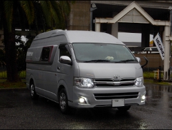 RECARO�i���J���V�[�g�j�@TOYOTA�@�n�C�G�[�X�o���R���@�L�����s���O�J�[�@�Ɂ@���J���@SR-7F�@GK100�@BK/BK�@A/R�@����