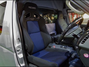 TOYOTA�@�n�C�G�[�X�@�Ɂ@RECARO�i���J���j�@SR-7F�@GK100�@�V�[�g�q�[�^�[�t���@BK/BL�@A/R�@����