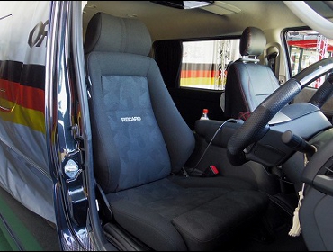 TOYOTA�@�n�C�G�[�X�@200�n�@�Ɂ@RECARO�i���J���j�@�G���S���hMV�@BK�@����