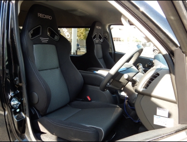 RECARO�i���J���V�[�g�j�@TOYOTA�@�n�C�G�[�X�@200�n�@�Ɂ@���J���@SR-7F�@GK100�@BK/SIL�@A/R�^�C�v�@�~2�r�@����