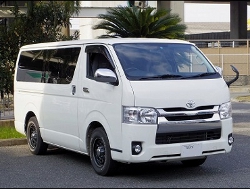 TOYOTA�@�n�C�G�[�X�@200�@�Ɂ@RECARO�i���J���j�@LX-F�@IN110�@�O���C�@�A�[�����X�g�t���@�~2�r�@����