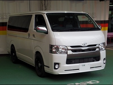 TOYOTA�@�n�C�G�[�X�@�Ɂ@RECARO�i���J���j�V�[�g����