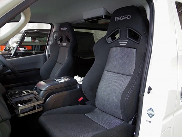 TOYOTA�@�n�C�G�[�X�@�Ɂ@RECARO�i���J���j�@SR-7F�@GK100�@�V�[�g�q�[�^�[�t���@BK/SIL�@�A�[�����X�g�t���@�~2�r�@����