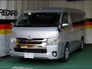 TOYOTA�@�n�C�G�[�X�@5�^�@�Ɂ@RECARO�i���J���j�V�[�g����