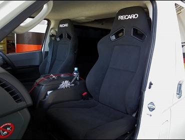 RECARO�i���J���V�[�g�j�@TOYOTA�@���W�A�X�G�[�X�@4�^�@2015�N�@�Ɂ@���J���@SR-7F�@KK100�@BK�@�A�[�����X�g�t���@�~2�r�@����