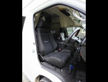 RECARO�i���J���V�[�g�j�@TOYOTA�@�n�C�G�[�X�@200�n�@4�^�@�L�����p�[�������C�h�@2017�N12���@�Ɂ@RECARO�i���J���j�@�G���S���hD�@BK�@����