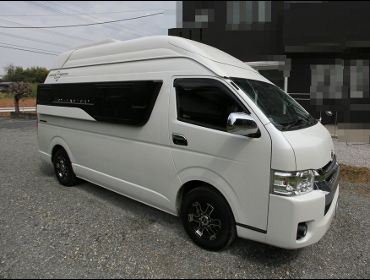 TOYOTA�@�n�C�G�[�X�@200�n�@4�^�@�L�����p�[�������C�h�@2017�N12���@�Ɂ@RECARO�i���J���j�V�[�g����