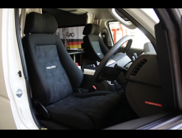 RECARO�i���J���V�[�g�j�@TOYOTA�@�n�C�G�[�X�@2016�N�@�Ɂ@RECARO�i���J���j�@�G���S���hMV�@BK�@�~2�r�@����