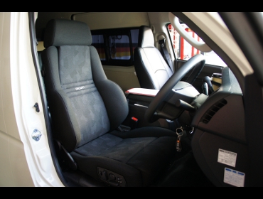 TOYOTA�@�n�C�G�[�X�@5�^�@�Ɂ@RECARO�i���J���j�@�I���\�y�hAN220HV�@BK�@����