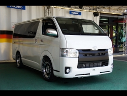 RECARO�i���J���V�[�g�j�@TOYOTA�@�n�C�G�[�X�@2018�N�@�Ɂ@���J���@SR-7F�@KK100�@BK�@����