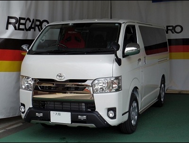 TOYOTA�@�n�C�G�[�X�@5�^�@�i2018�N�j�@�Ɂ@RECARO�i���J���j�V�[�g����
