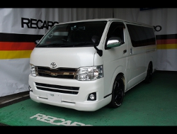 TOYOTA�@�n�C�G�[�X�@200�n�@3�^�@�Ɂ@RECARO�i���J���j�@SR-7F�@GK100�@BK/BK�@�~2�r�@����