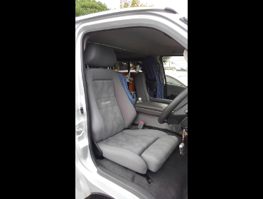 RECARO�i���J���V�[�g�j�@TOYOTA�@���W�A�X�G�[�X�@S-GL�@KDH205V�i2004�N9���j�@�Ɂ@���J���@�G���S���hMV�@�O���C�@����