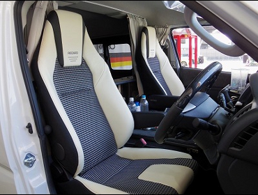 RECARO�i���J���V�[�g�j�@TOYOTA�@�n�C�G�[�X�@�Ɂ@���J���@LX-F�@IL110H�@���@�A�[�����X�g�t���@�~2�r�@����