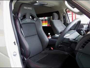 TOYOTA�@�n�C�G�[�X���S���@200�n�@5�^�i2018�N�j�@�Ɂ@RECARO�i���J���j�@SR-7F�@Lassic�@BK�@A/R�@����