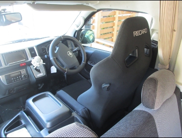 RECARO�i���J���V�[�g�j�@TOYOTA�@�n�C�G�[�X200�n�@4�^�@�X�[�p�[�����O�@�L�����s���O�@�Ɂ@SR-7F�@GK100�@BK/BK�@�A�[�����X�g�t���@����