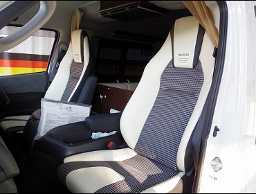 RECARO�i���J���V�[�g�j�@TOYOTA�@�n�C�G�[�X�i2018�N�j�@�Ɂ@���J���@LX-F�@IL110H�@���@�~2�r�@����