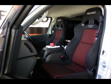 RECARO�i���J���V�[�g�j�@TOYOTA�@�n�C�G�[�X�o��200�n�@5�^�@�X�[�p�[GL�@�f�B�[�[���@�W���{�f�B�i2018�N�j�@�Ɂ@���J���@SR-7F�@GK100�@BK/RED�@�~2�r�@����