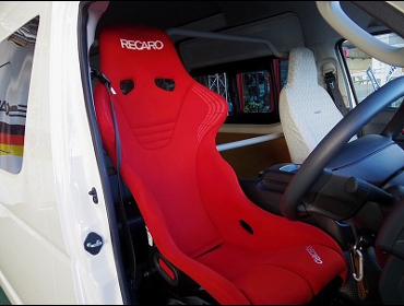 RECARO�i���J���V�[�g�j�@TOYOTA�@�n�C�G�[�X�o���@DX�@�X�[�p�[�����O�@���C�h�@�n�C���[�t�@�f�B�[�[���@2WD�@GDH221K�i2018�N8���j�@�Ɂ@RECARO�i���J���j�@RS-GS�@RED�@����