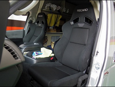 RECARO�i���J���V�[�g�j�@TOYOTA�@�n�C�G�[�X�o���R���@�L�����s���O�J�[�@�Ɂ@���J���@SR-7F�@GK100�@BK/BK�@A/R�@�~2�r�@����