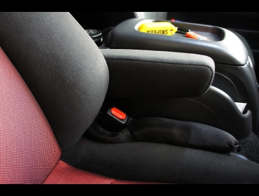 TOYOTA�@�n�C�G�[�X�o���i2018�N�j�@�Ɂ@RECARO�i���J���j�@SR-7F�@GK100�@BK/RED�@�A�[�����X�g�t���@����