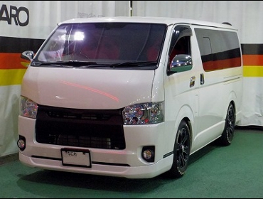 TOYOTA�@�n�C�G�[�X�@4�^�@�Ɂ@RECARO�i���J���j�@SR-7F�@KK100�@RED�@�~2�r�@����