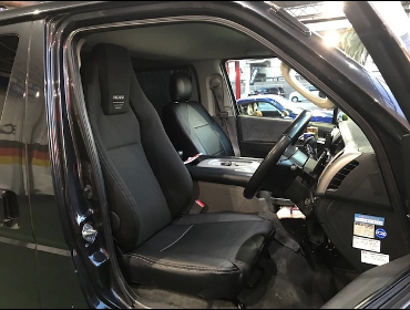 RECARO�i���J���V�[�g�j�@TOYOTA�@�n�C�G�[�X�@200�n�@�Ɂ@RECARO�i���J���j�@LX-F�@TR�@NN�@BK�i���ʃJ�o�[�t���j�@����