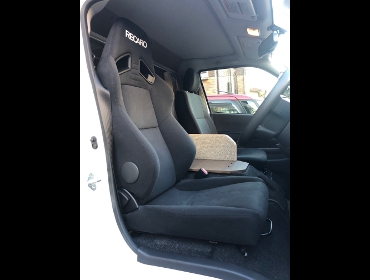 RECARO�i���J���V�[�g�j�@MTOYOTA�@�n�C�G�[�X�@�i���[�@�n�C���[�t�@�L�����p�[�����@�Ɂ@RECARO�i���J���j�@SR-7F�@KK100�@BK�iA/R�j�@���ʃV���[�g���H�@����