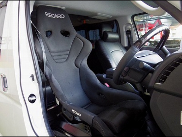 RECARO�i���J���V�[�g�j�@TOYOTA�@�n�C�G�[�X�@200�n�i2017�N�j�@�Ɂ@RECARO�i���J���j�@TS-G�@����
